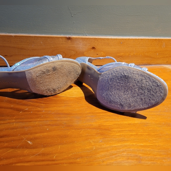 Silver Slipper Formal Heels - Picture 4 of 7